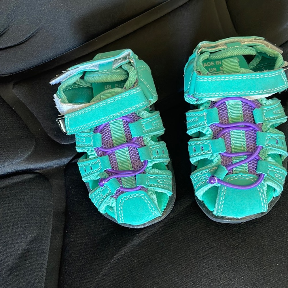 Outdoor/water shoes